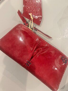 NWT 49 Square Miles Clingy Patent Leather Zip Wallet Clutch Dust Bag